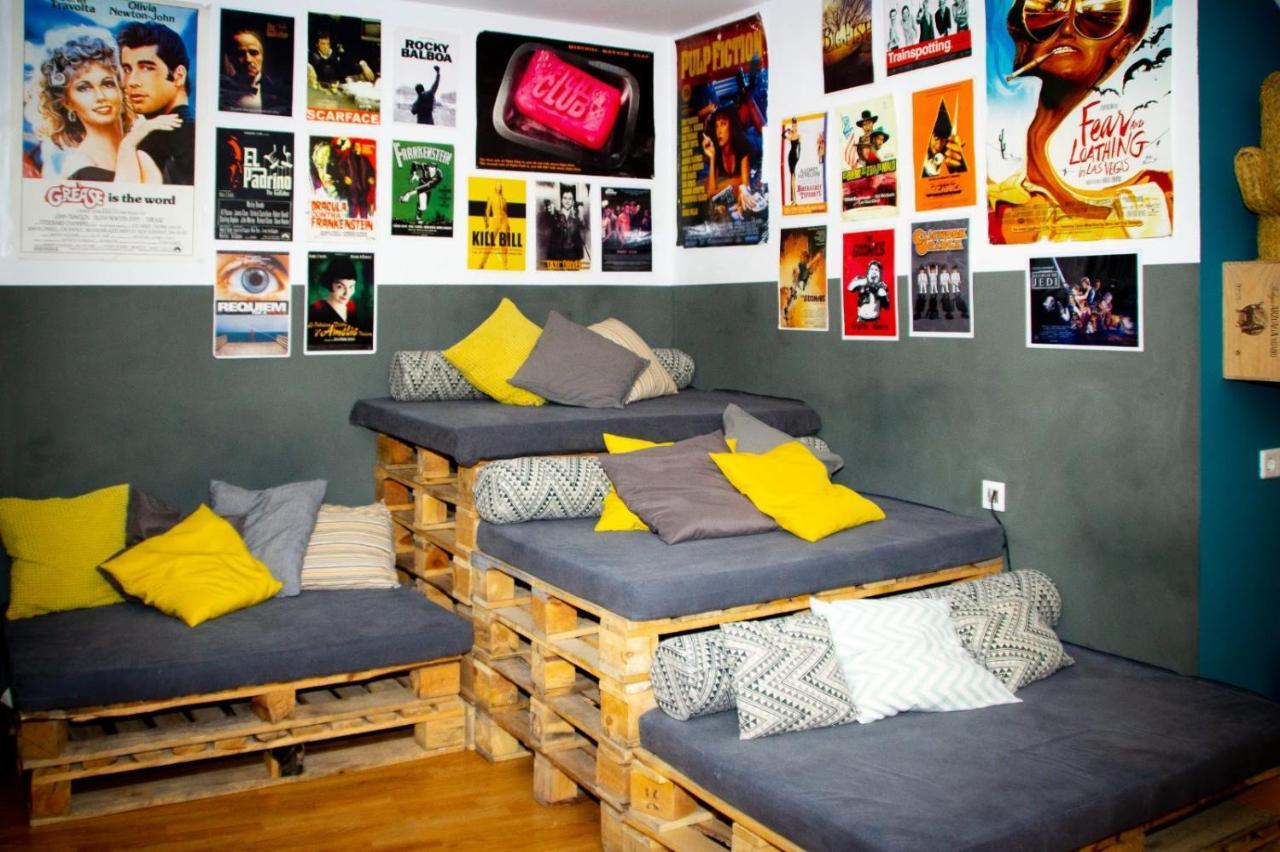 Hostel Onefam Sungate Madryt Zewnętrze zdjęcie