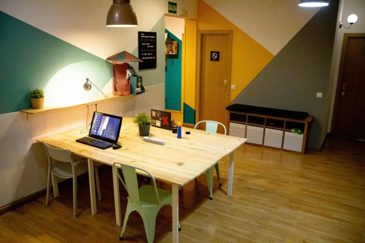 Hostel Onefam Sungate Madryt Zewnętrze zdjęcie