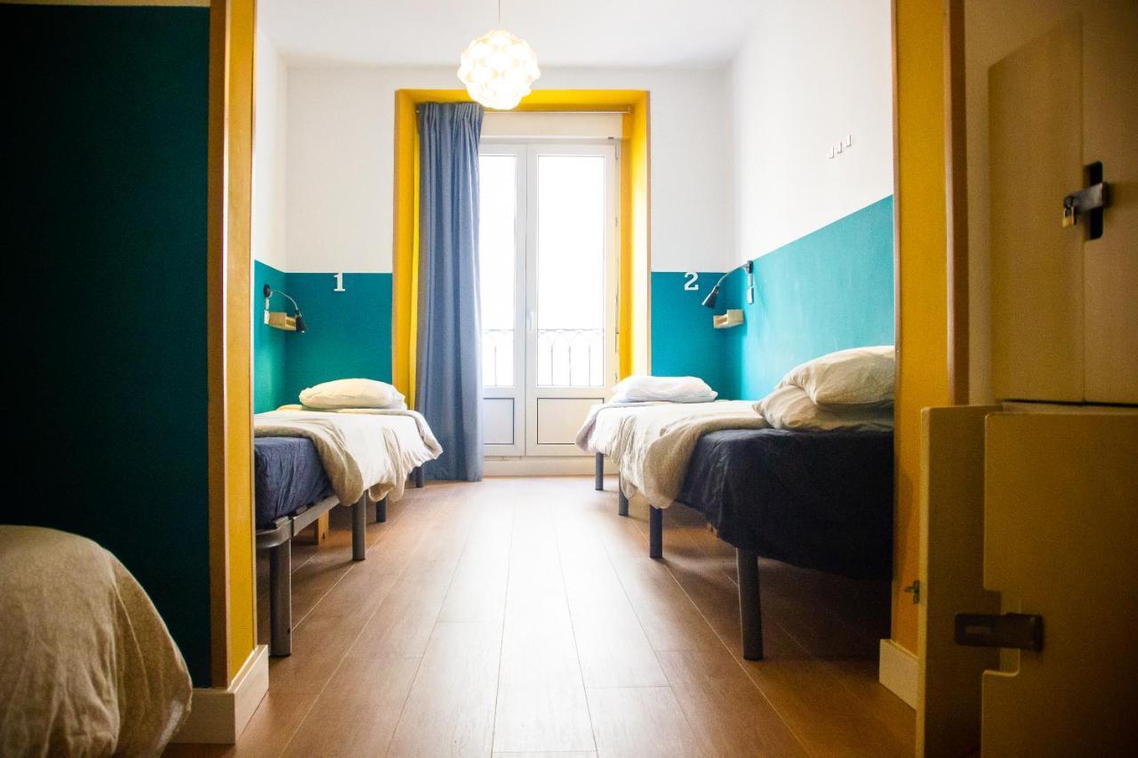 Hostel Onefam Sungate Madryt Zewnętrze zdjęcie
