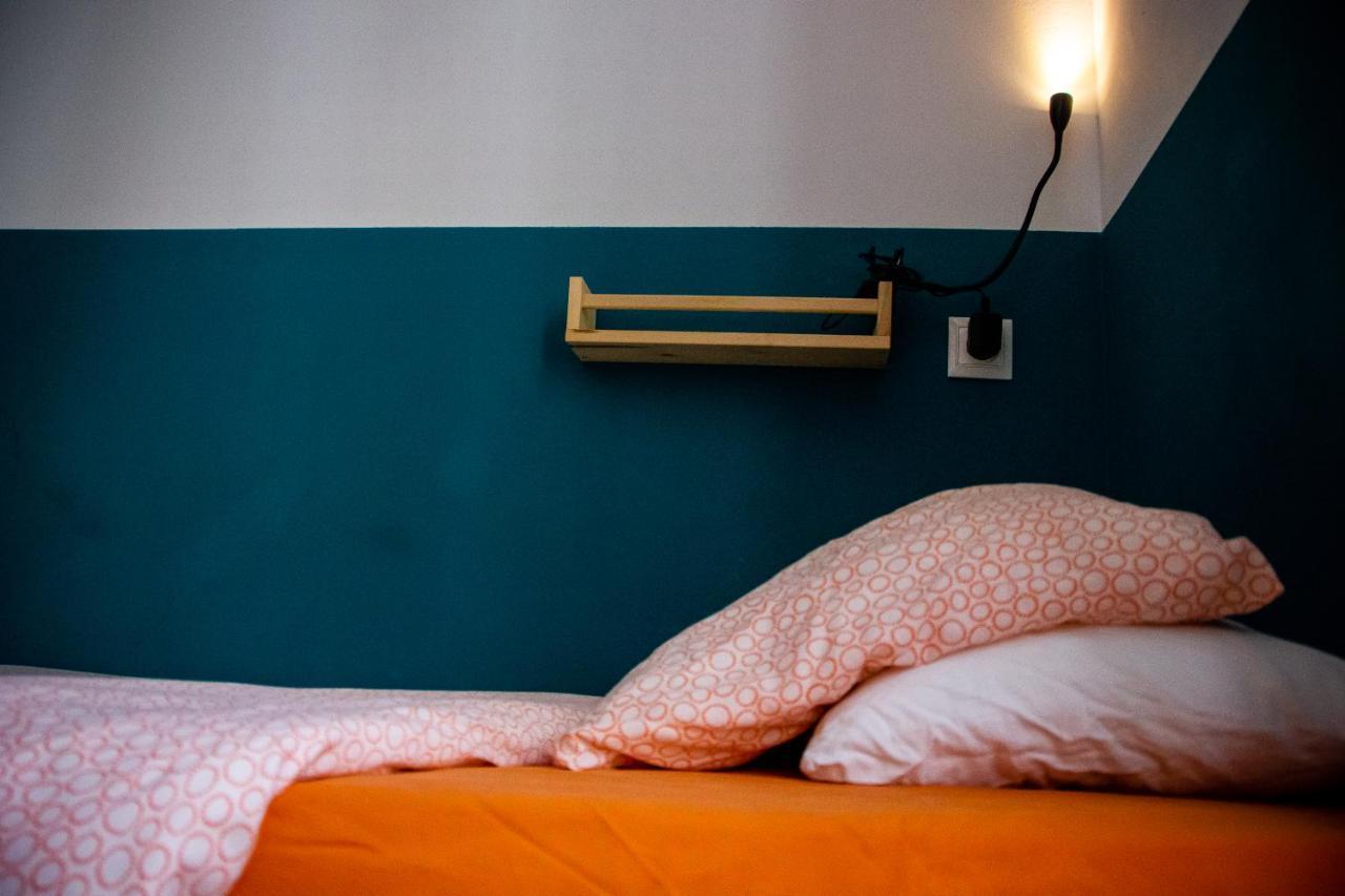 Hostel Onefam Sungate Madryt Zewnętrze zdjęcie
