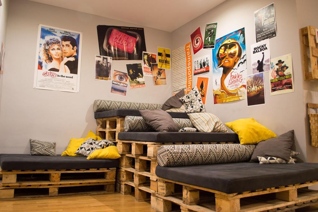 Hostel Onefam Sungate Madryt Zewnętrze zdjęcie